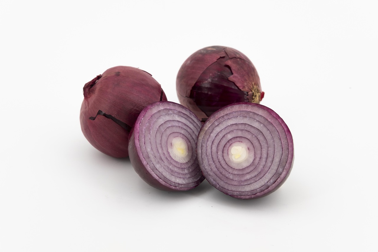 onion, red onion, vegetables, onions, bolle, zipolle, kitchen onion, garden onion, summer bulb, house onion, common onion, healthy, vitamins, food, nourishment, allium cepa, leek, allium, red, onion, onion, onion, red onion, red onion, red onion, red onion, red onion